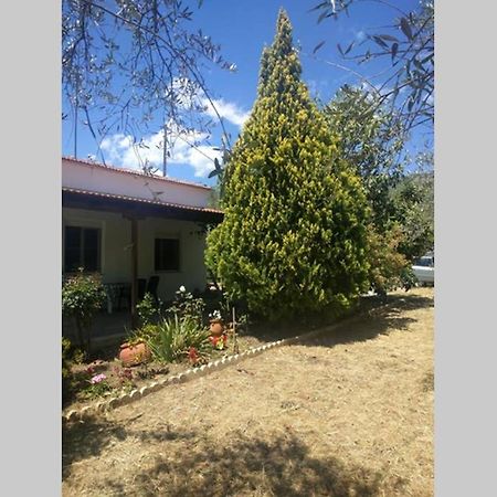 Irinis Cottage Kala Nera Luaran gambar