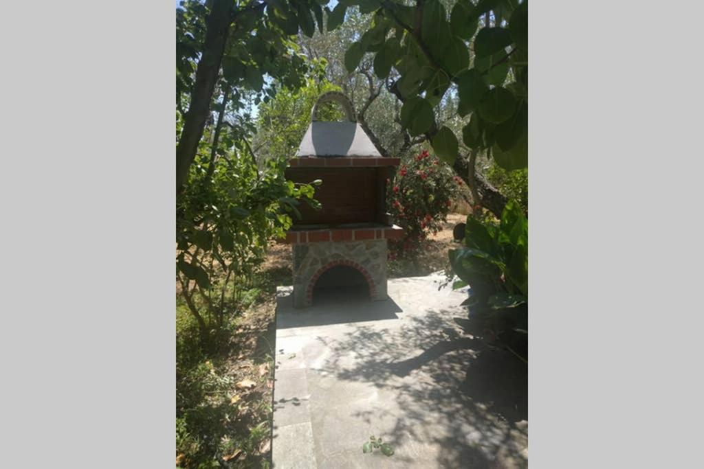 Irinis Cottage Kala Nera Luaran gambar